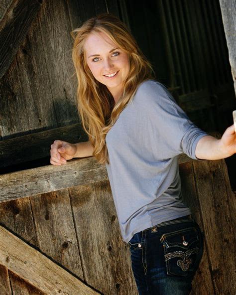 Amber Marshall Nude Porn Videos 